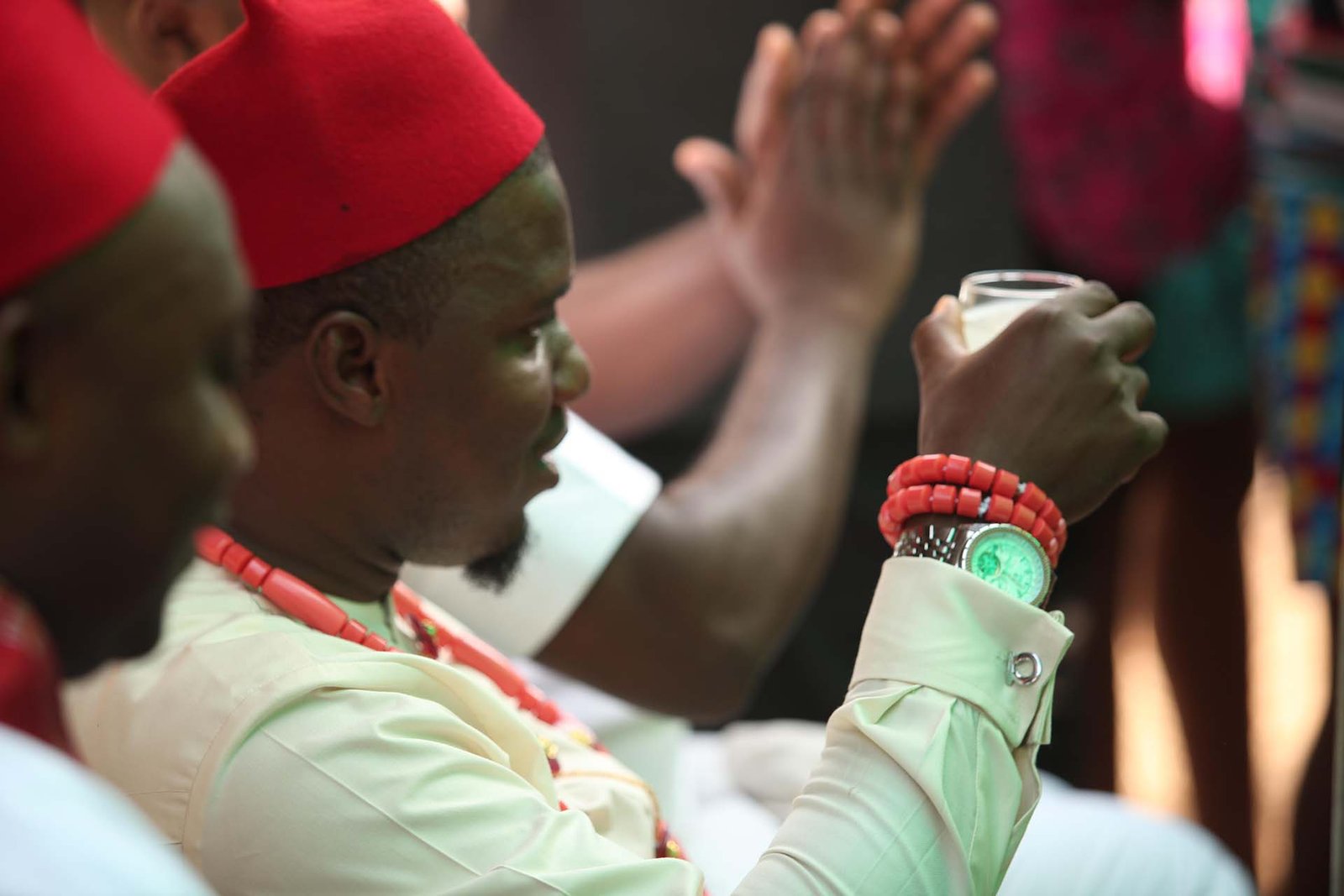 Nigerian_Palm_Wine_R3W6JM_Alamy.jpg